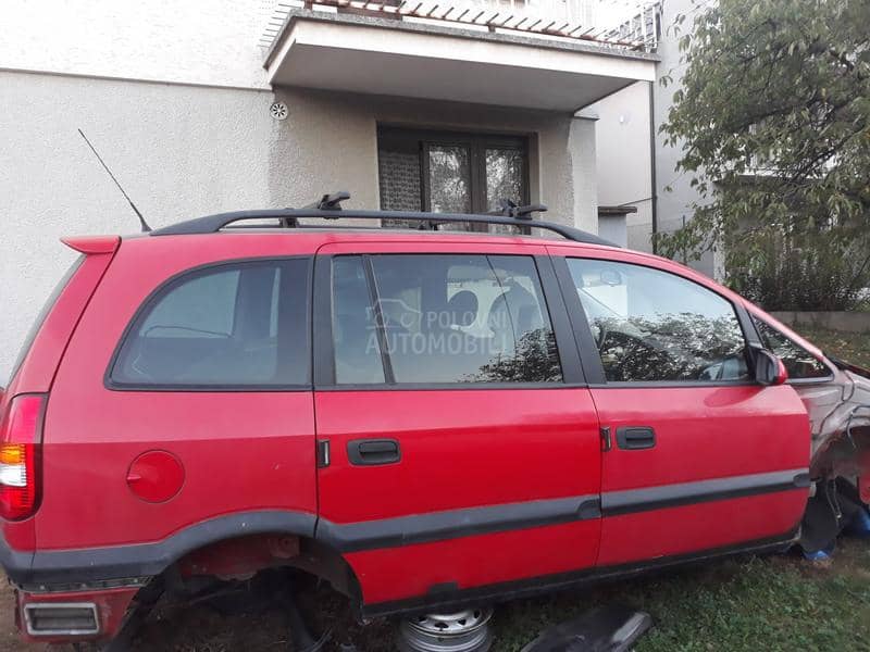 Delovi za Opel Zafira 2004. god.