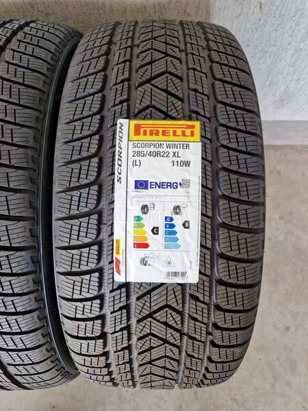 Pirelli 325/35 R22 Zimska