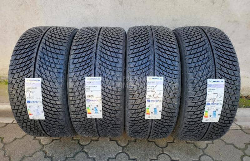 Michelin 285/35 R21 Zimska