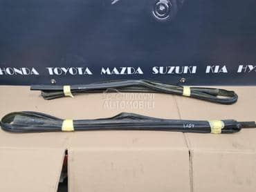 keder vrata na karoseriji za Nissan Terrano od 1995. do 2005. god.