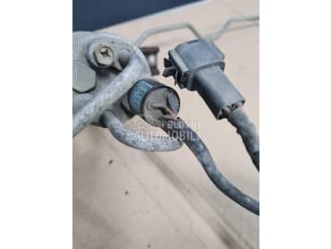 presostat klime za Nissan Terrano od 1995. do 2005. god.