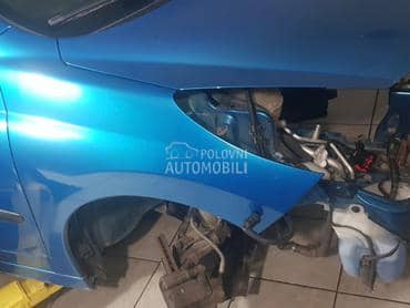 desno krilo za Peugeot 207 od 2006. do 2012. god.