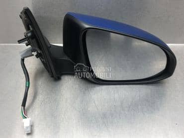 Retrovizor desni za Toyota Auris od 2013. do 2018. god.