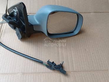 Desni mehanicki retrovizor za Volkswagen Golf 4 od 1998. do 2004. god.