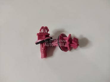 Žabice plastičnih rubova krila za Toyota Land Cruiser