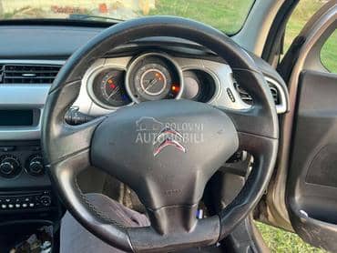 Centralna - središnja konzola za Citroen C3 od 2009. do 2016. god.