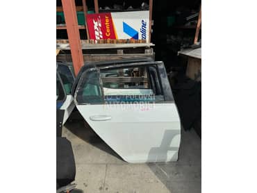 Zadnja desna vrata za Volkswagen Golf 7 od 2017. do 2021. god.