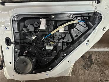 Zadnji desni podizac W246 za Mercedes Benz B Klasa