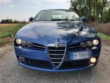 Hauba kod 275A za Alfa Romeo 159