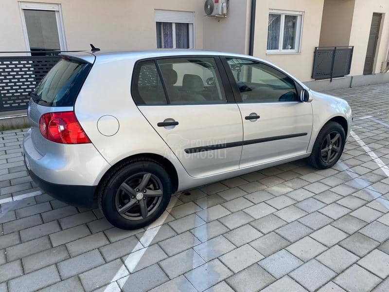 Volkswagen Golf 5 1.4