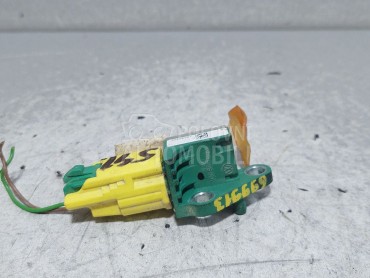 SENZOR AIRBAGA za Volkswagen Passat B6