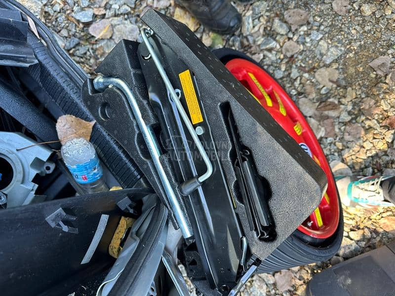 Rezerni tocak Toureg