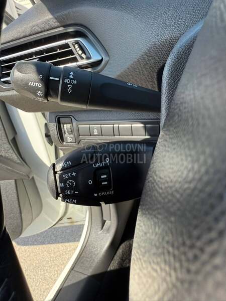Peugeot 308 1.5 HDI
