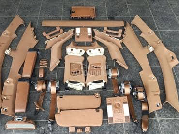 Braon enterijer za Audi A8 od 2003. do 2010. god.