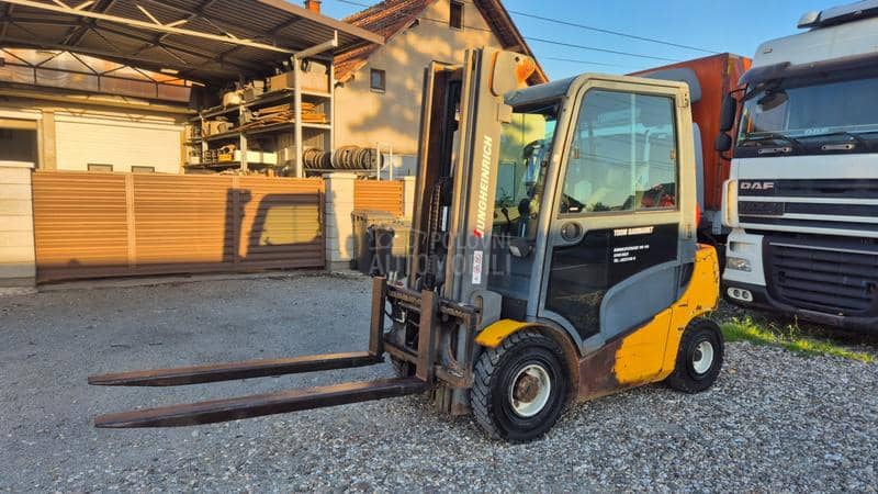 Jungheinrich TFG 425