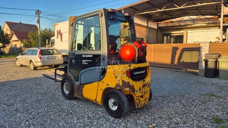 Jungheinrich TFG 425
