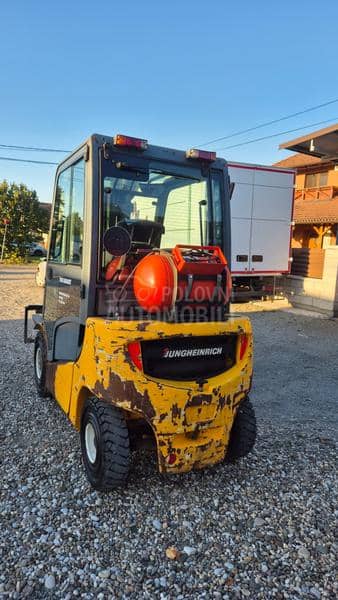 Jungheinrich TFG 425