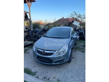 Opel Corsa D 1.0b 2009. god. -  kompletan auto u delovima