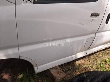 98 02 leva vrata za Toyota Hiace