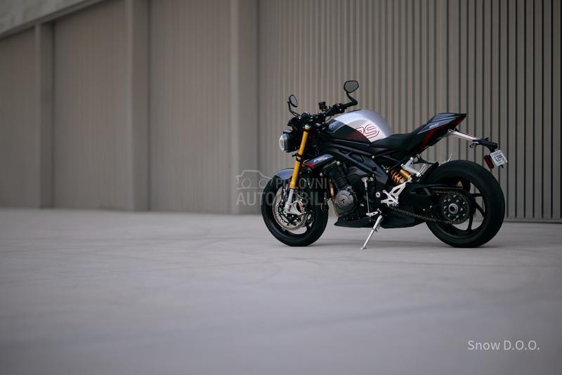 Triumph Speed Triple 1200