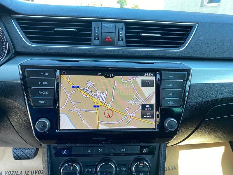 Škoda Superb 2.0 TDI DSG