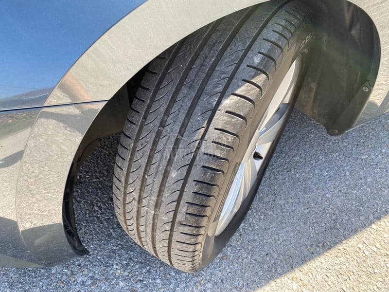 Škoda Superb 2.0 TDI DSG