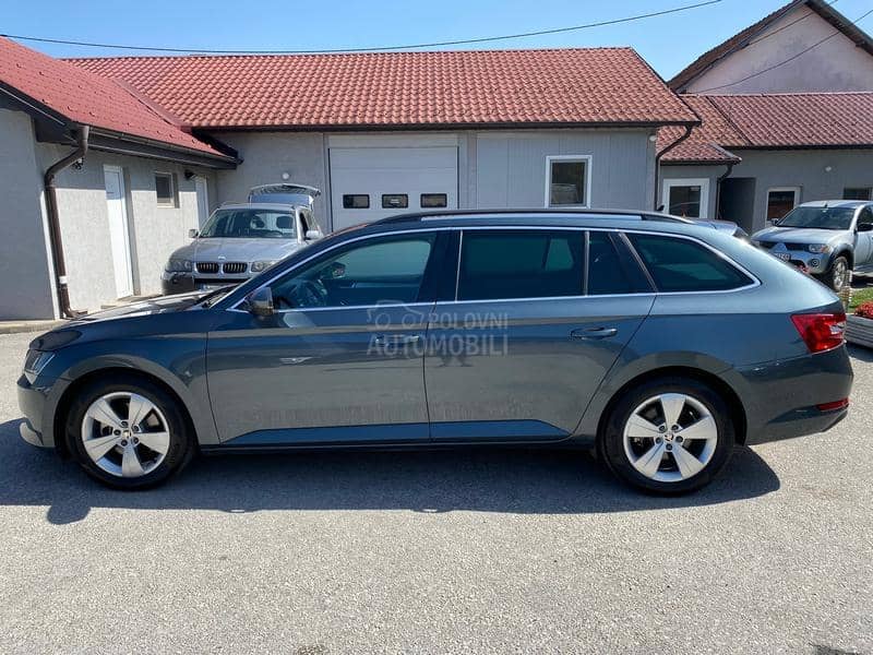 Škoda Superb 2.0 TDI DSG