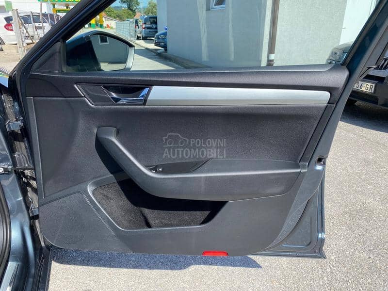 Škoda Superb 2.0 TDI DSG