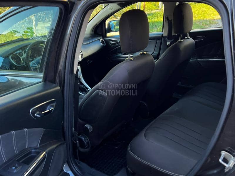 Lancia Delta 2.0 MULTIJET
