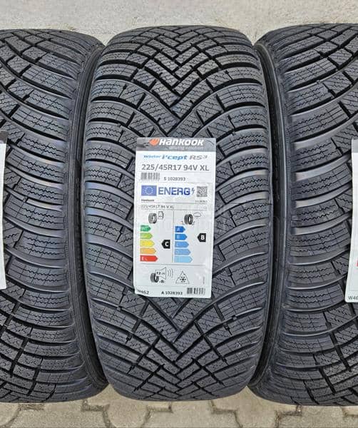 Hankook 225/45 R17 Zimska