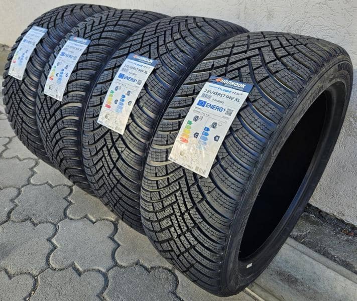 Hankook 225/45 R17 Zimska