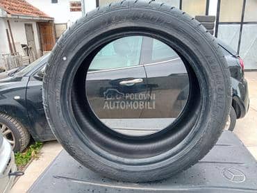 Dunlop 235/45 R17 Letnja