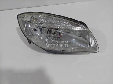 desni far za Škoda Fabia od 2006. do 2015. god.