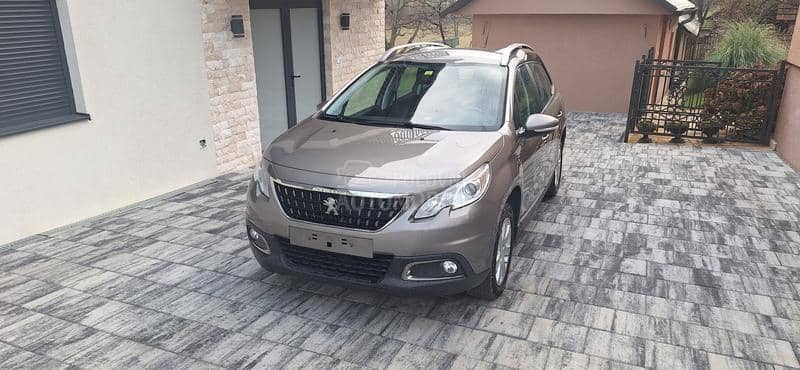 Peugeot 2008 1.2