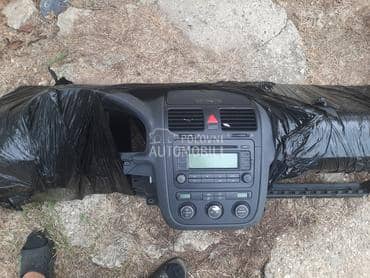 Instrument tabla za Volkswagen Golf 5 od 2003. do 2009. god.
