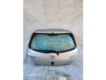 Gepek vrata za Toyota Yaris od 2006. do 2011. god.