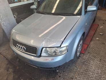 Audi A4 2003. god. -  kompletan auto u delovima