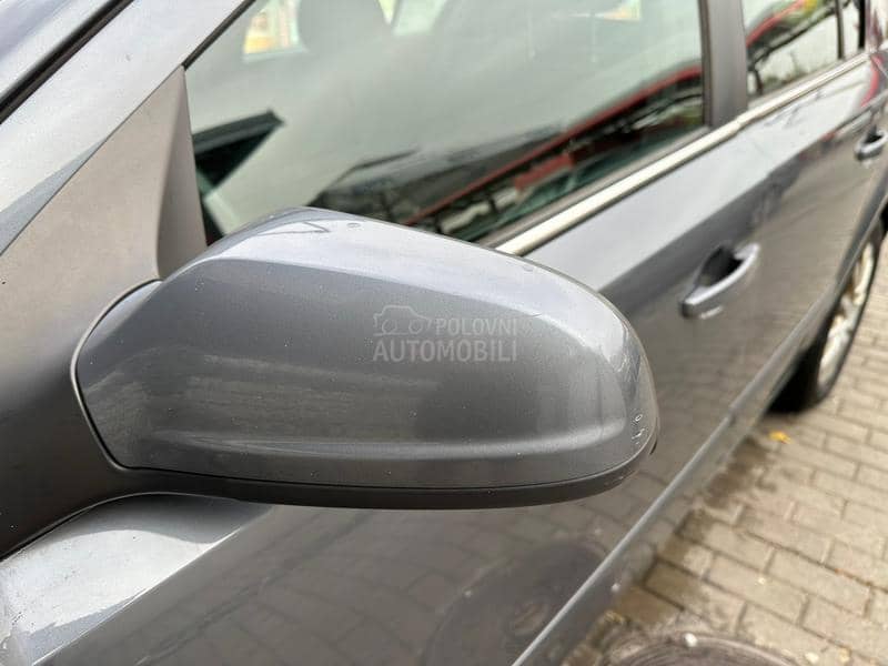 Opel Astra 2007. god. -  kompletan auto u delovima