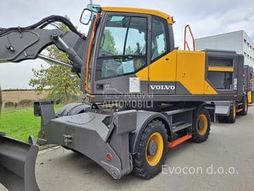 Volvo EW180E u prispeću