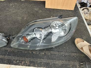 Farovi kompletni za Volkswagen Golf Plus od 2004. do 2008. god.