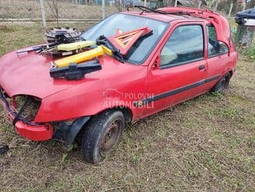 Ford Fiesta 1.8 TD 2001. god. -  kompletan auto u delovima