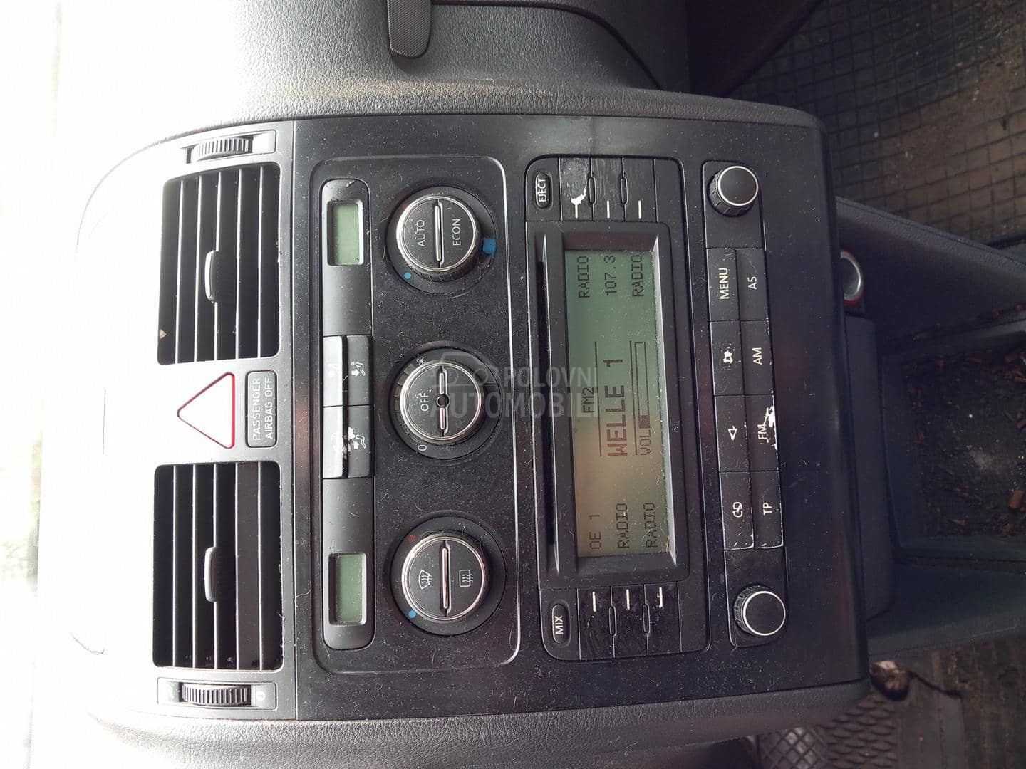 fabricki cd player za Volkswagen Touran Auto oprema Polovni Automobili