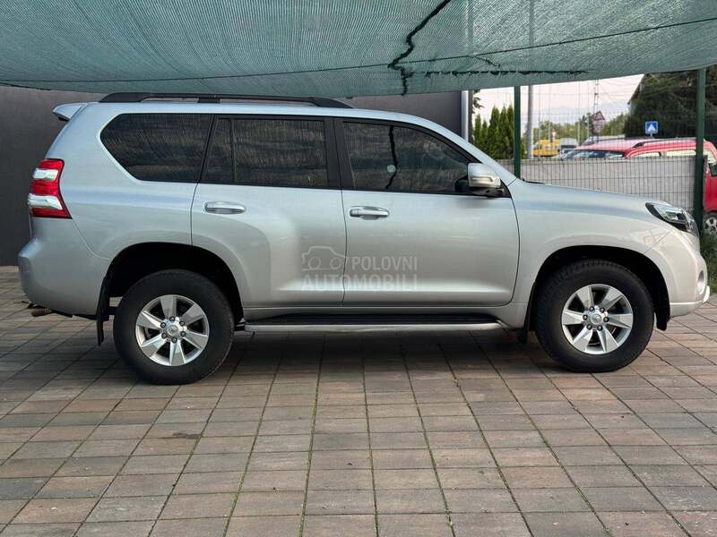 Toyota Land Cruiser 