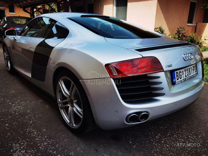 Audi R8 4.2 FSI CARBON