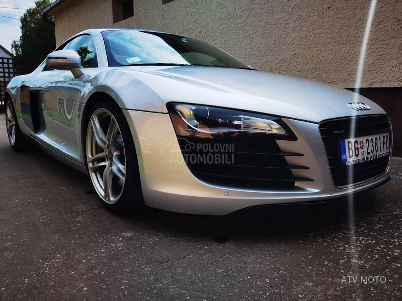 Audi R8 4.2 FSI CARBON