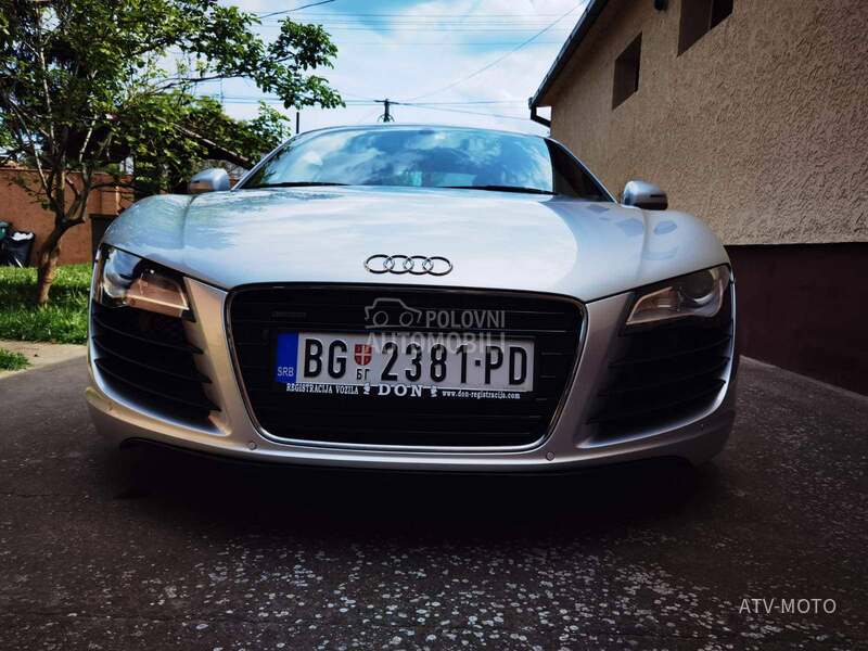 Audi R8 4.2 FSI CARBON