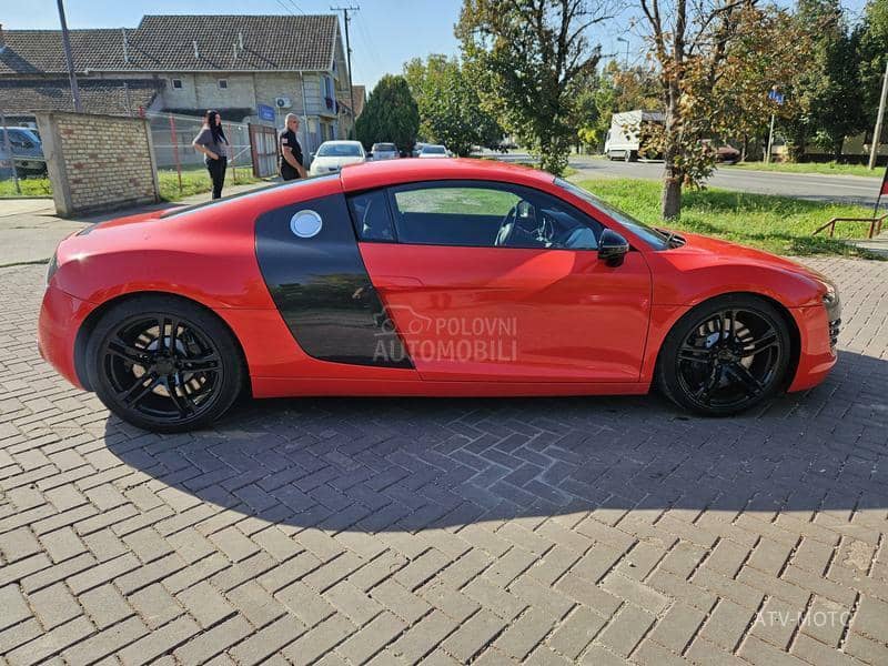 Audi R8 4.2 FSI CARBON