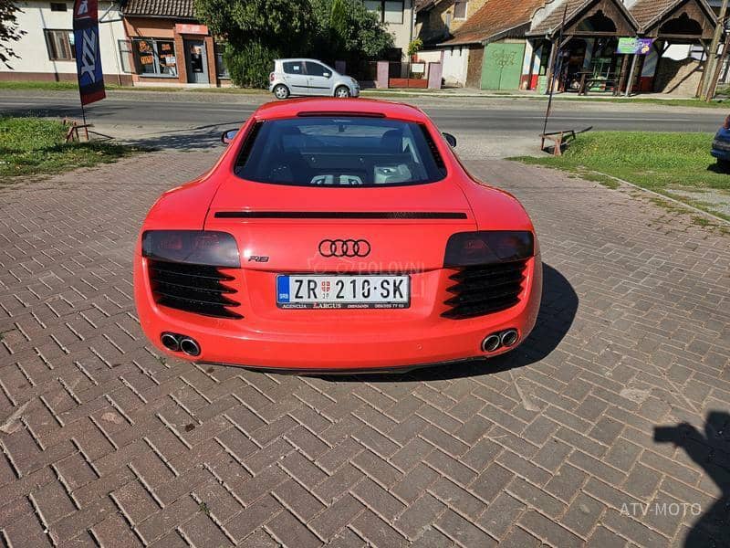 Audi R8 4.2 FSI CARBON