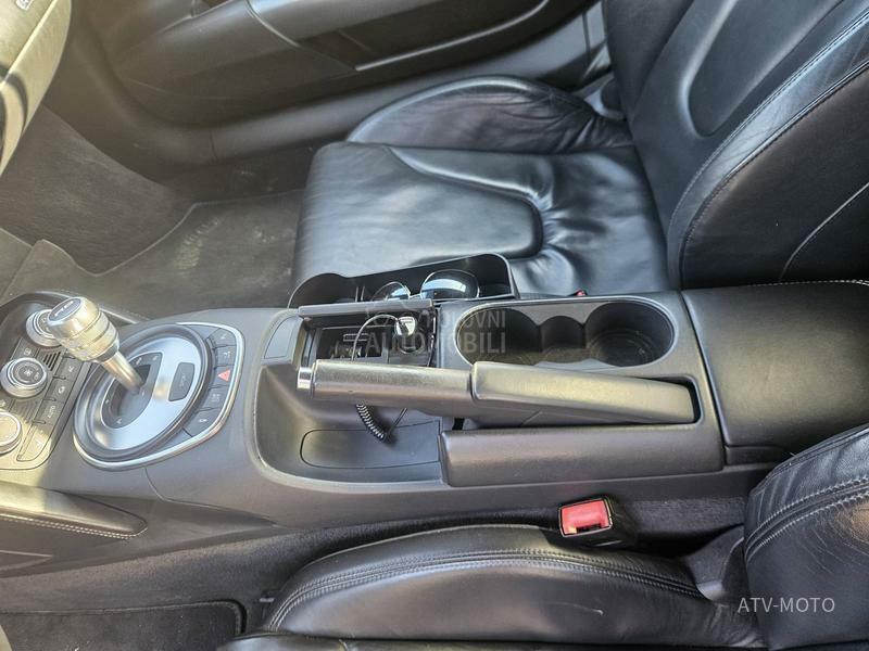 Audi R8 4.2 FSI CARBON