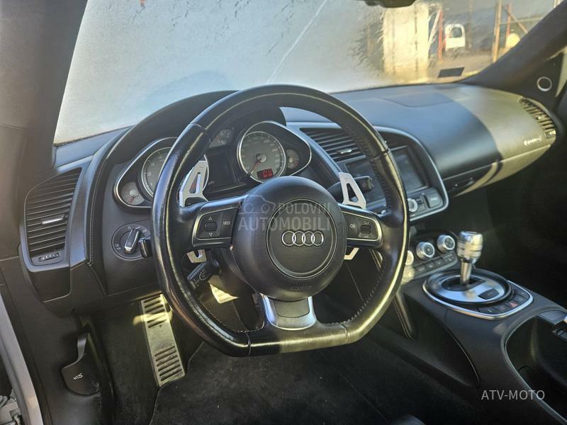 Audi R8 4.2 FSI CARBON